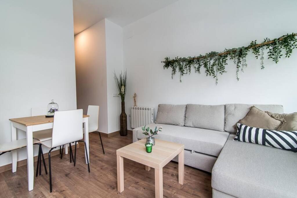 #15PIN-1 Apartamento de un dormitorio en Tetuán Madrid Exterior foto