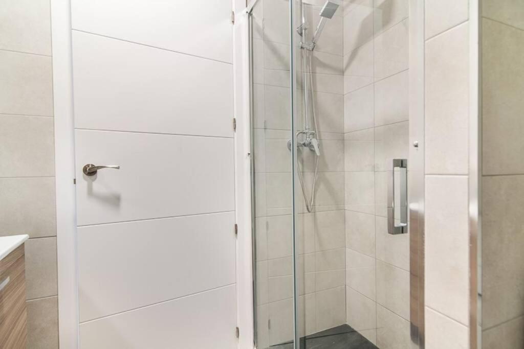 #15PIN-1 Apartamento de un dormitorio en Tetuán Madrid Exterior foto
